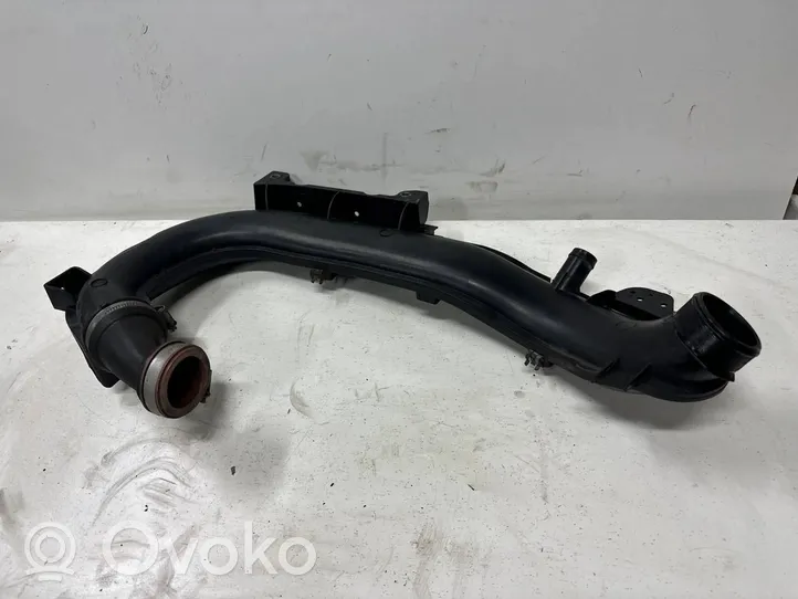 Ford Focus Tube d'admission de tuyau de refroidisseur intermédiaire AV619C623B