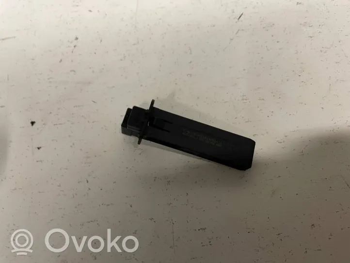 Audi A3 S3 8V Innentemperatursensor 5Q0907543