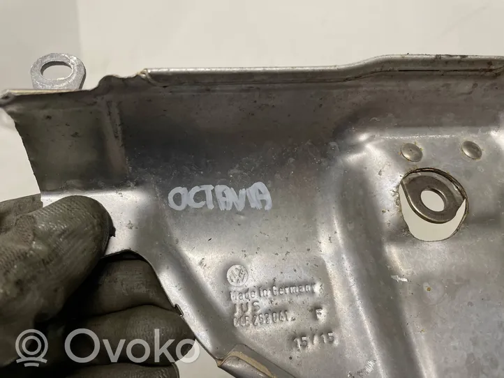 Skoda Octavia Mk3 (5E) Siltumizolācija 04E253041