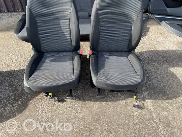 Skoda Octavia Mk3 (5E) Garnitures, kit cartes de siège intérieur avec porte 