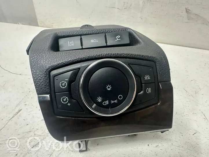 Ford Explorer CD/DVD keitiklis bb5378017b96