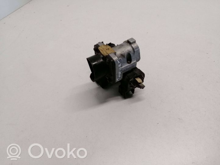 Opel Omega B1 Ignition lock 26034041