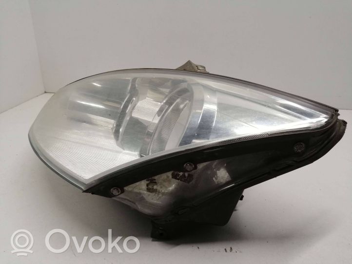 Ford Focus Headlight/headlamp 2M5113W030BE