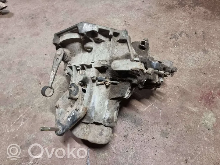 Peugeot 106 Mechaninė 5 pavarų dėžė 2CB56