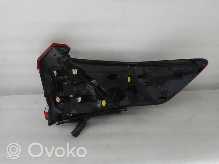 Volvo C40 Luci posteriori 32365666