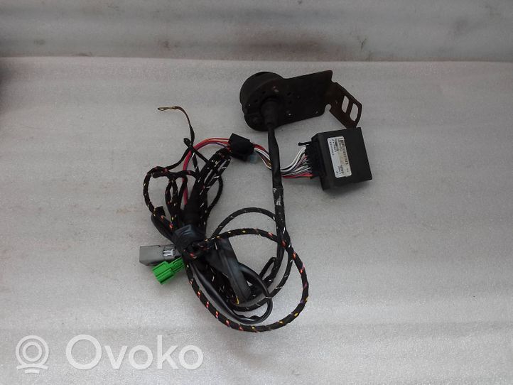 Volvo V70 Adaptateur prise de remorquage 8637817