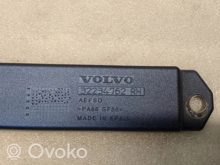 Volvo XC40 Supporto di montaggio del parafango 32234762