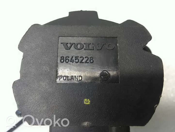 Volvo V70 Virtalukon kytkin 8645228