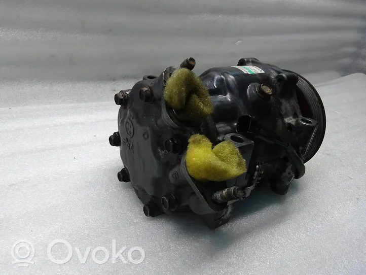 Volvo V50 Ilmastointilaitteen kompressorin pumppu (A/C) 31291821