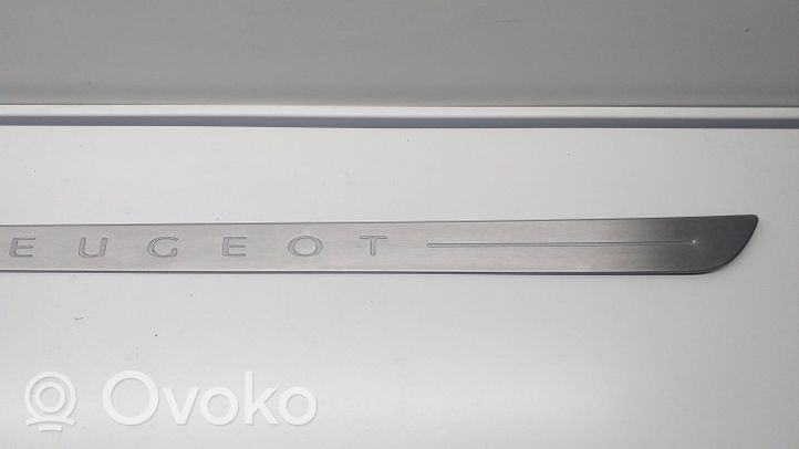 Peugeot 208 Garniture de marche-pieds / jupe latérale 9675541780