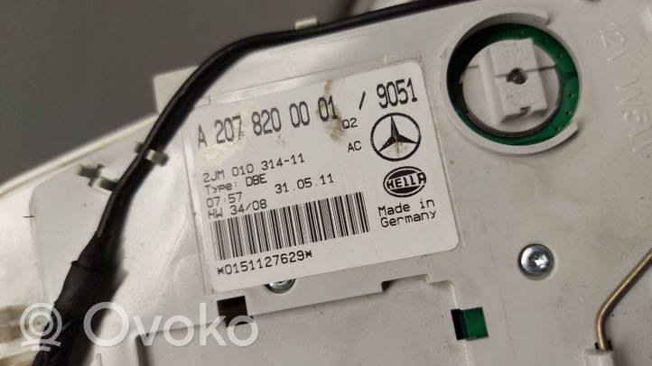 Mercedes-Benz E A207 Światło fotela przedniego A2078200001