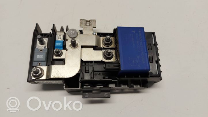 Mercedes-Benz A W176 Module de fusibles A2465401850