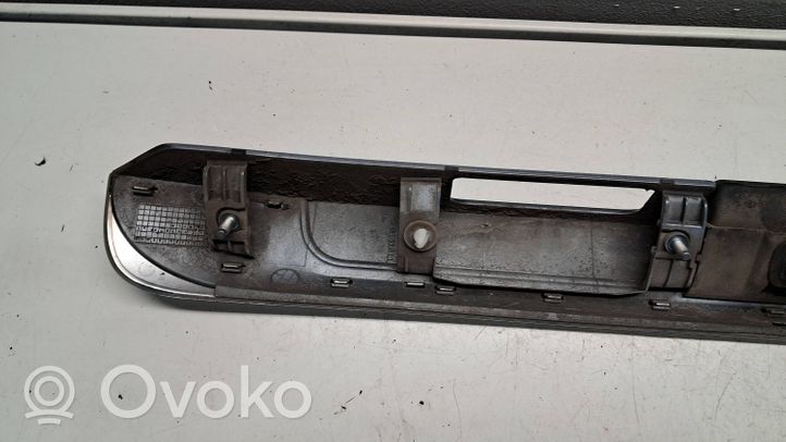 Citroen C3 Picasso Listwa oświetlenie tylnej tablicy rejestracyjnej 9684450277