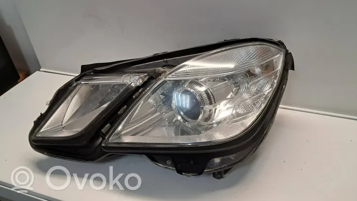 Mercedes-Benz E W212 Lampa przednia A2128208361