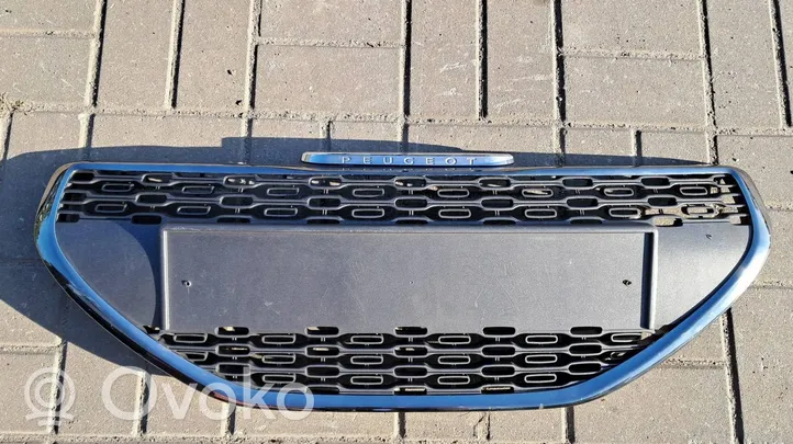 Peugeot 208 Kühlergrill 9672794377