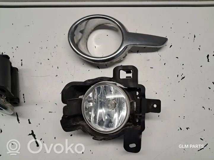 Peugeot 208 Fog light set 