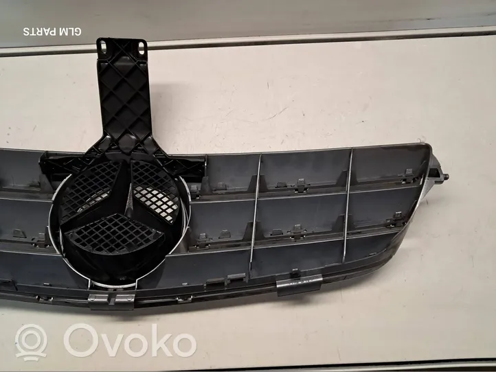 Mercedes-Benz CLK A209 C209 Front grill A2098800123