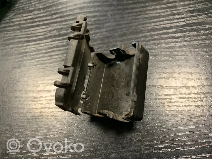 BMW 1 F20 F21 Kita variklio skyriaus detalė 9252800