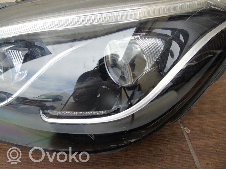 Mercedes-Benz SLC R172 Lampa przednia 