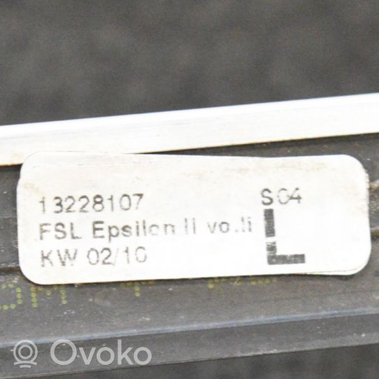 Opel Insignia A Etuoven lasin muotolista 13228107