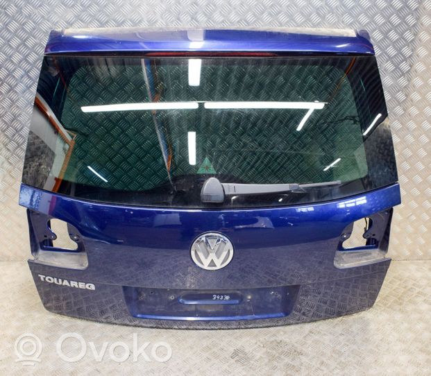 Volkswagen Touareg I Takaluukun/tavaratilan kansi 7L6827025AS