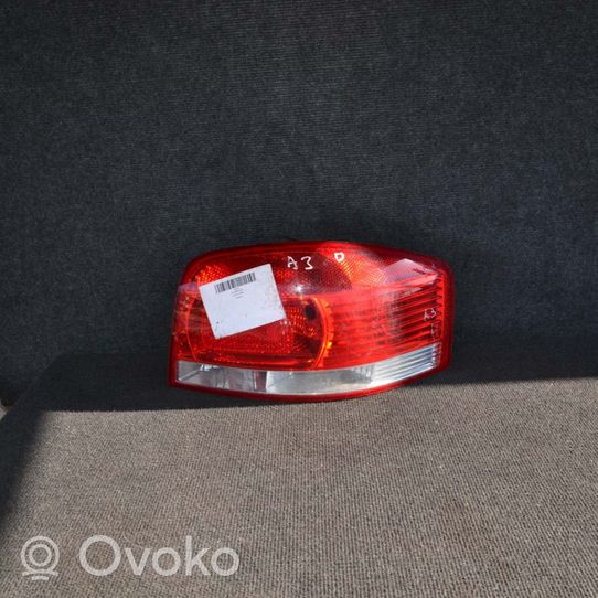 Audi A3 S3 8P Lampa tylna 8P0945096A