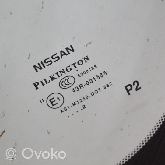 Nissan Juke I F15 Front windscreen/windshield window 43R001585