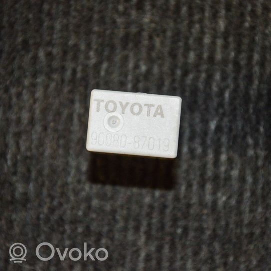 Toyota Verso-S Muut laitteet 9008087019