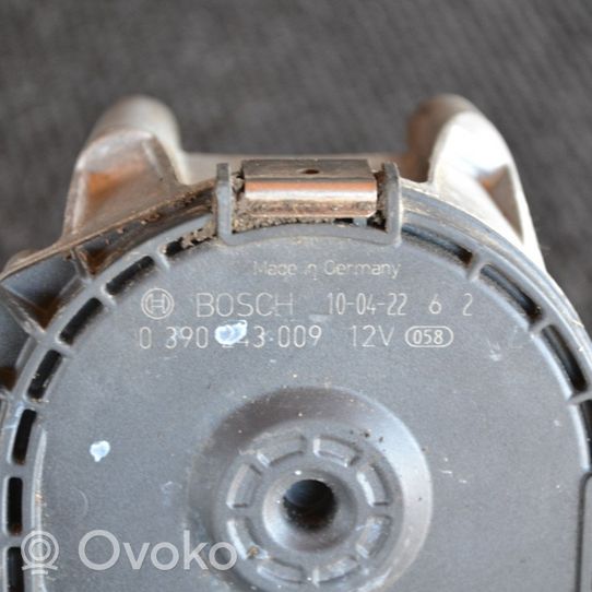 Opel Meriva B Silniczek wycieraczek szyby przedniej / czołowej 0390243009