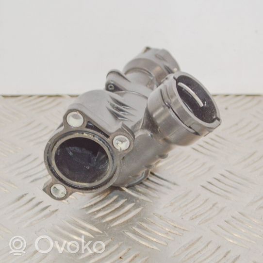 Audi A5 8T 8F Thermostat 04L121111B