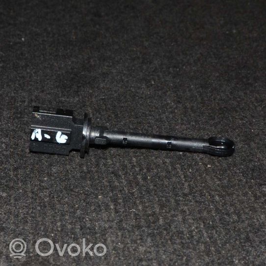 Audi A6 S6 C6 4F Eļļas temperatūras sensors 4F0820539A