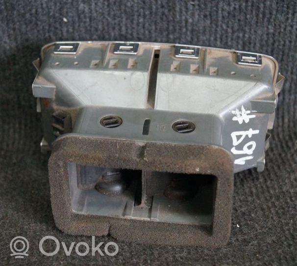 Audi A6 S6 C6 4F Lango oro grotelės 4F0819203B