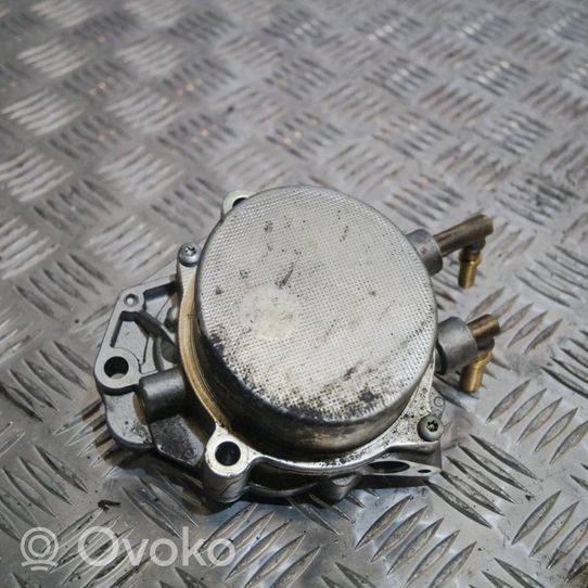 Land Rover Discovery 4 - LR4 Alipainepumppu 9H2Q2A451BE