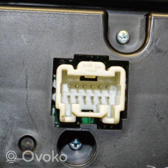 Mazda 6 Interrupteur ventilateur GDN361190