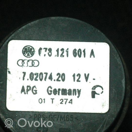 Audi A6 Allroad C5 Pompe à eau de liquide de refroidissement 078121601A