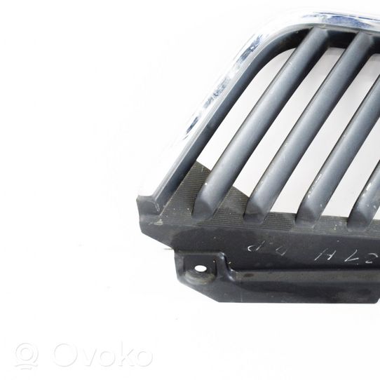 Mitsubishi L200 Unteres Gitter dreiteilig vorne MN142328MN142330