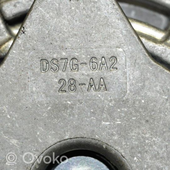 Ford Fiesta Kita variklio skyriaus detalė DS7G6A228AA