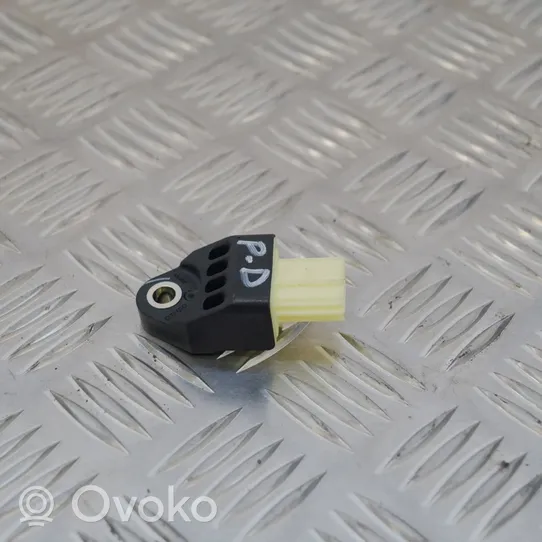 Toyota Verso-S Sensore d’urto/d'impatto apertura airbag 8983152020