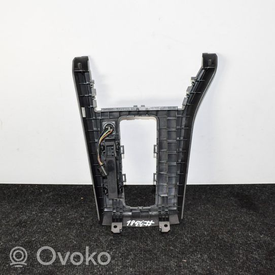 Opel Astra H Pavarų perjungimo svirties apdaila (plastikinė) 1314204713130040