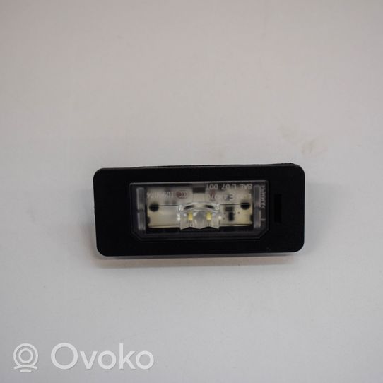 BMW 2 F45 Lampa oświetlenia tylnej tablicy rejestracyjnej 7193293