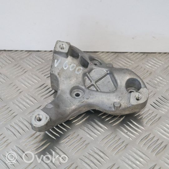 Volkswagen Tiguan Altra parte del vano motore 1K0260885B