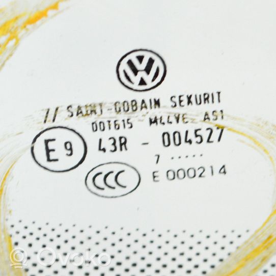 Volkswagen Jetta III Tuulilasi/etulasi/ikkuna 