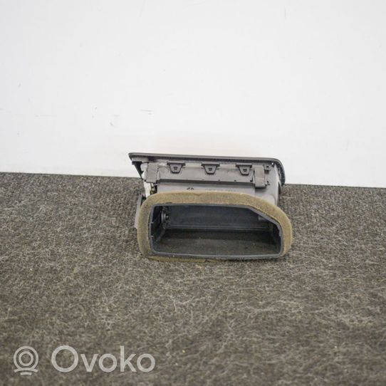 Volkswagen PASSAT B6 Copertura griglia di ventilazione cruscotto 3C2819701E