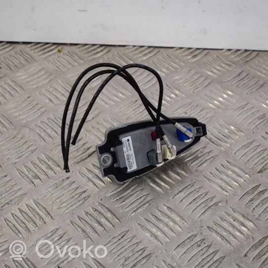 BMW 2 F22 F23 Antena GPS 1682707