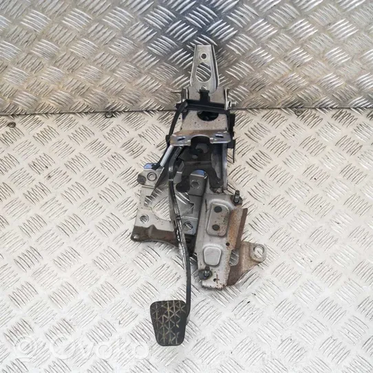 Ford Fiesta Brake pedal 