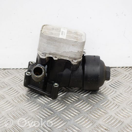 Audi A4 S4 B8 8K Radiatore dell’olio del motore 03L117021C