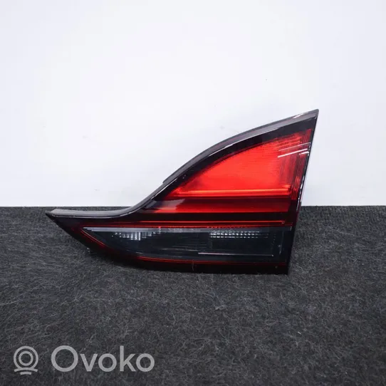 Opel Zafira C Lampy tylnej klapy bagażnika 39028597