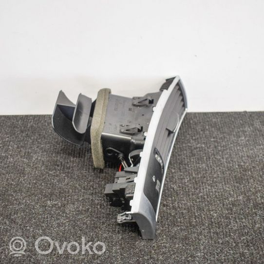 Audi A6 S6 C6 4F Lango oro grotelės 4F2820902D