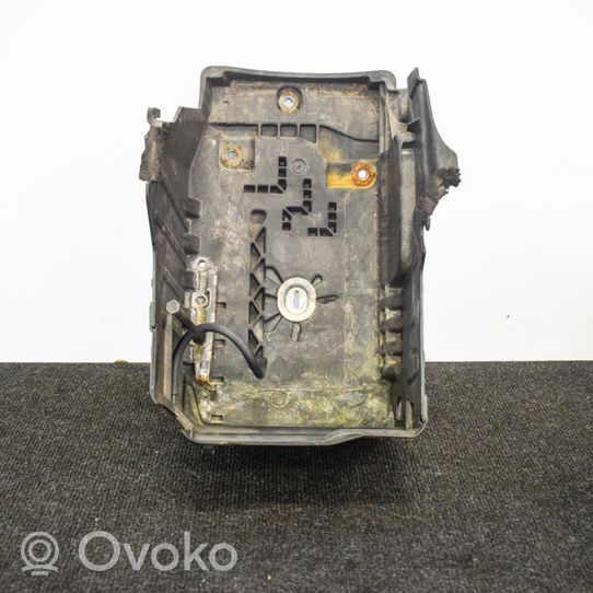 Volvo V70 Battery box tray 