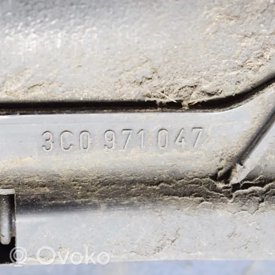 Audi Q3 8U Taka-ylätukivarren haarukkavipu 